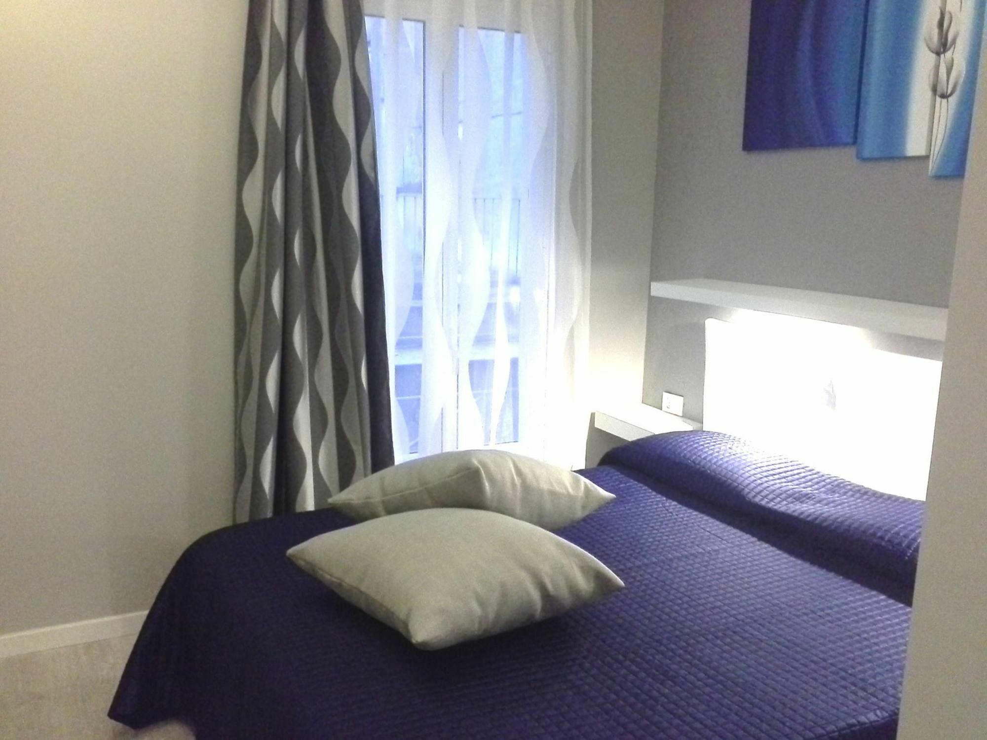 Ripetta Harbor 5*